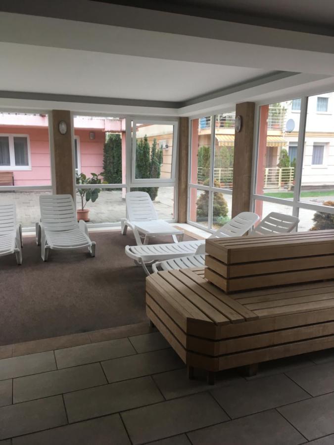 Relax Wellness Studio Hajduszoboszloアパートメント エクステリア 写真